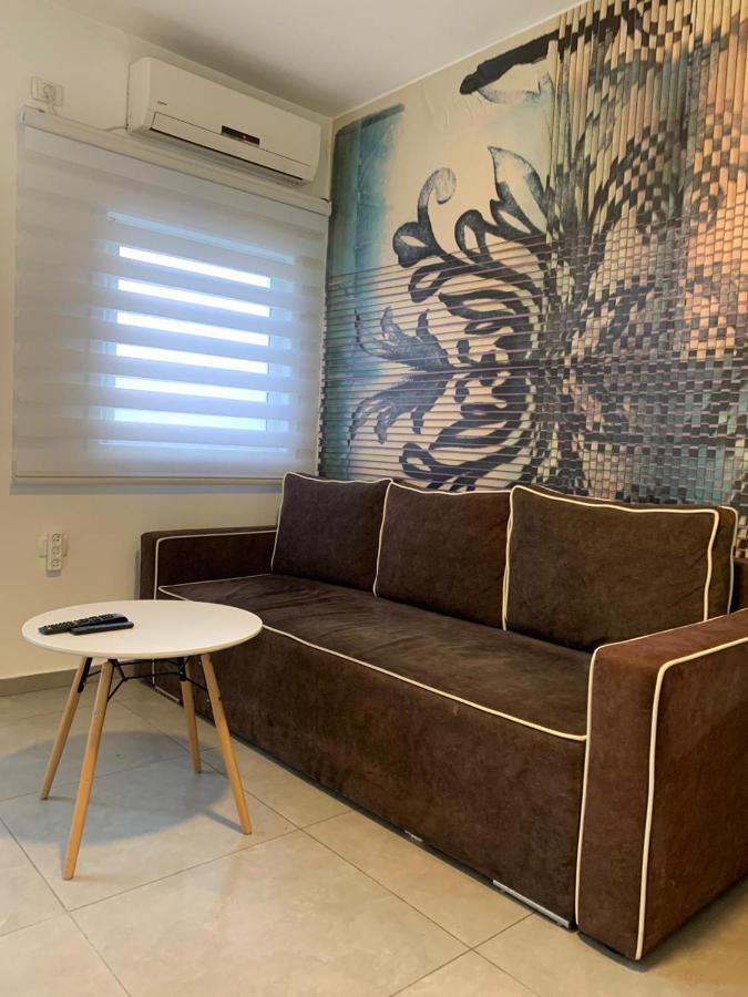 Gk Apartment Harmony Bat Yam Exteriör bild