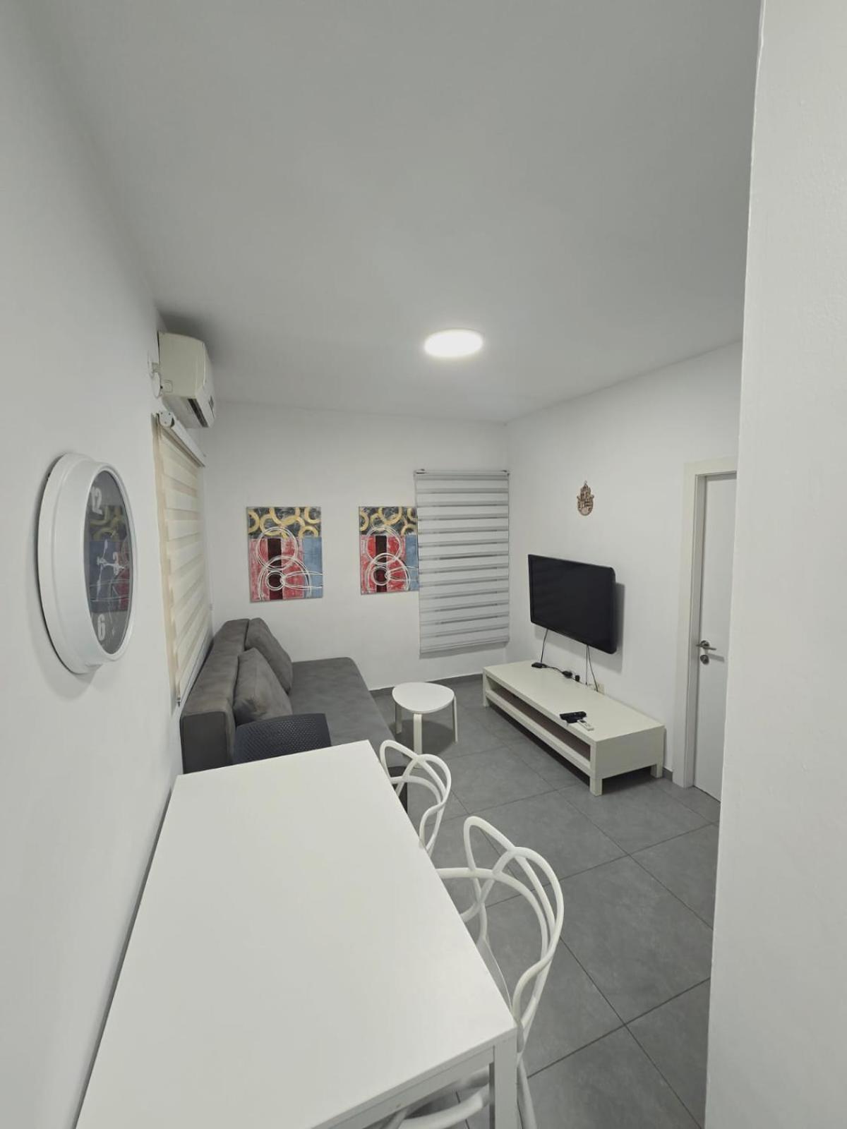 Gk Apartment Harmony Bat Yam Exteriör bild